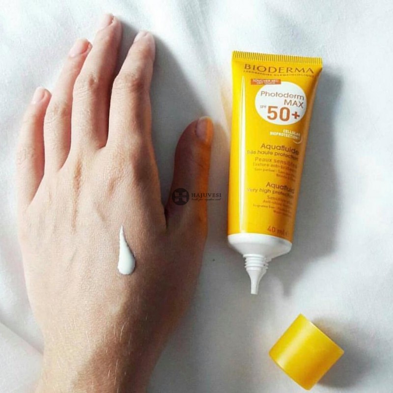 Kem Chống Nắng Giảm Bóng Nhờn Bioderma Photoderm MAX Aquafluide SPF 50+